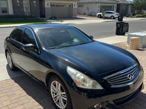 Used 2012 INFINITI G37 Journey w/ Premium Pkg image 2