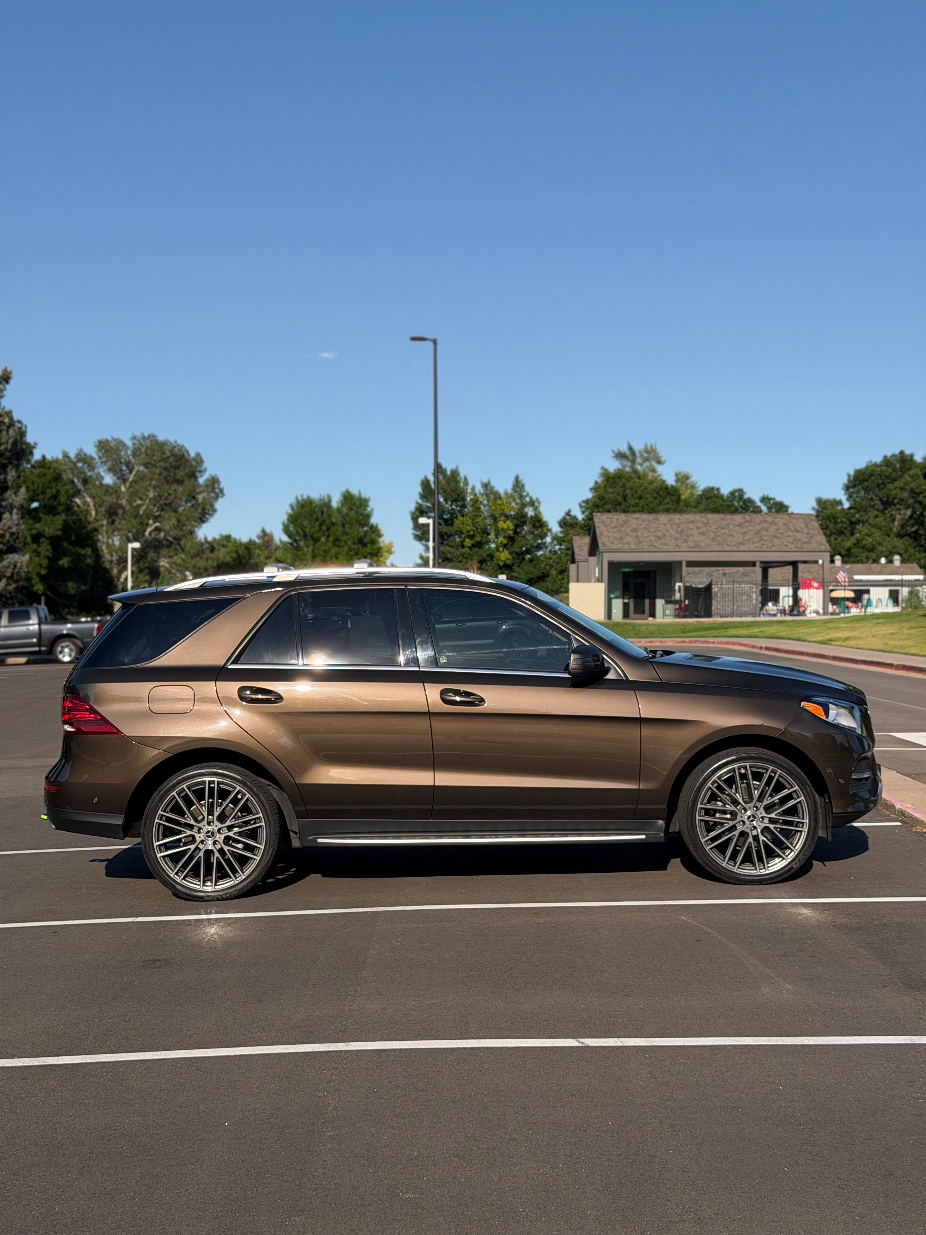 Used 2018 Mercedes-Benz GLE 350 4MATIC image 5