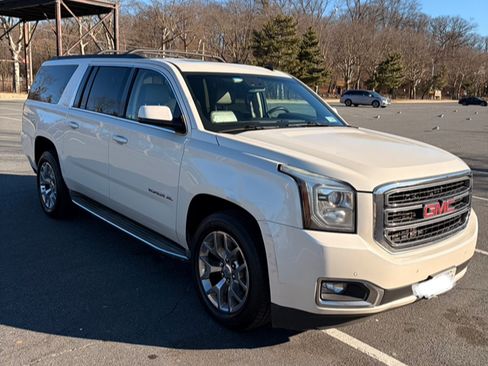 Used 2015 GMC Yukon XL SLT w/ Open Road Package image 1