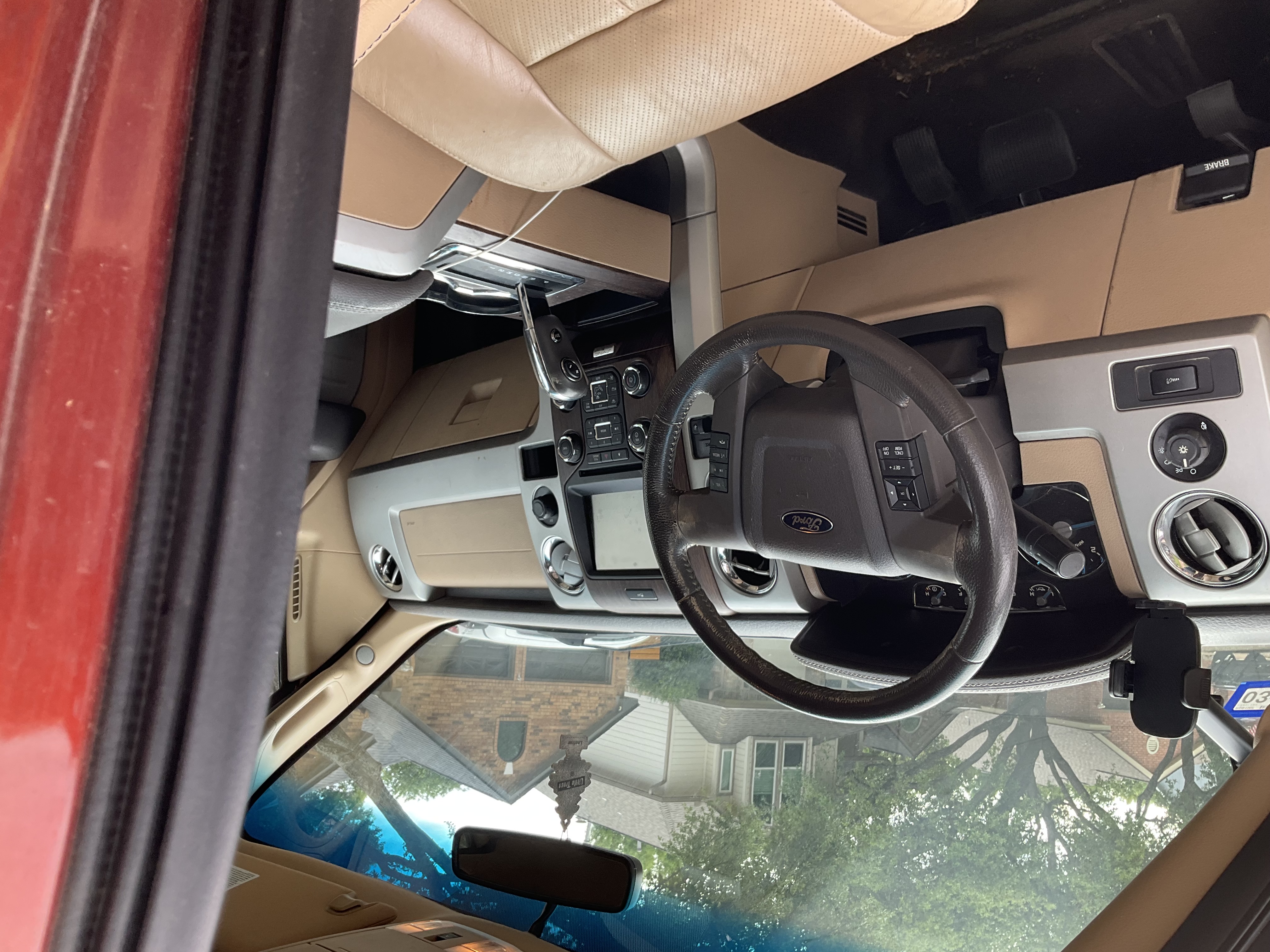 Used 2014 Ford F150 Lariat w/ Equipment Group 501A Mid AWD/4WD image 6
