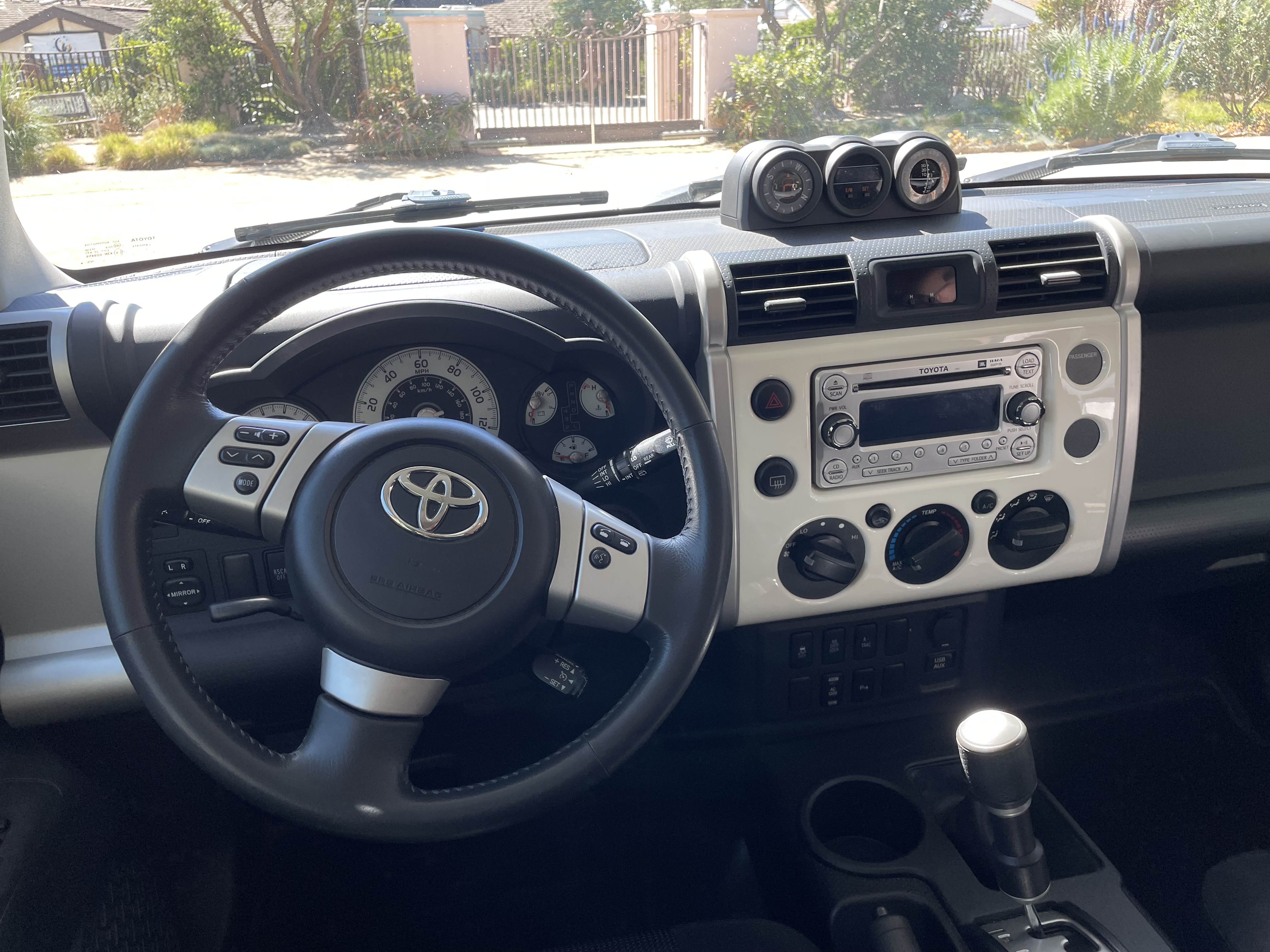 Used 2013 Toyota FJ Cruiser 4WD w/ Upgrade Pkg image 22