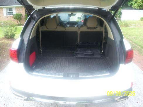 Used 2017 Acura MDX FWD w/ Advance Package image 9