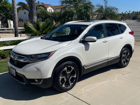 Used 2018 Honda CR-V Touring image 6