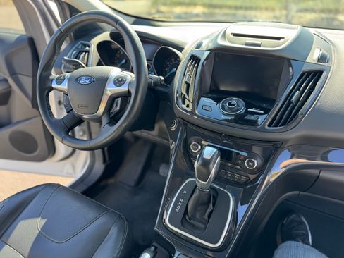 Used 2013 Ford Escape Titanium w/ Parking Technology Pkg image 22