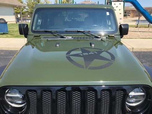 Used 2021 Jeep Wrangler Sport image 14