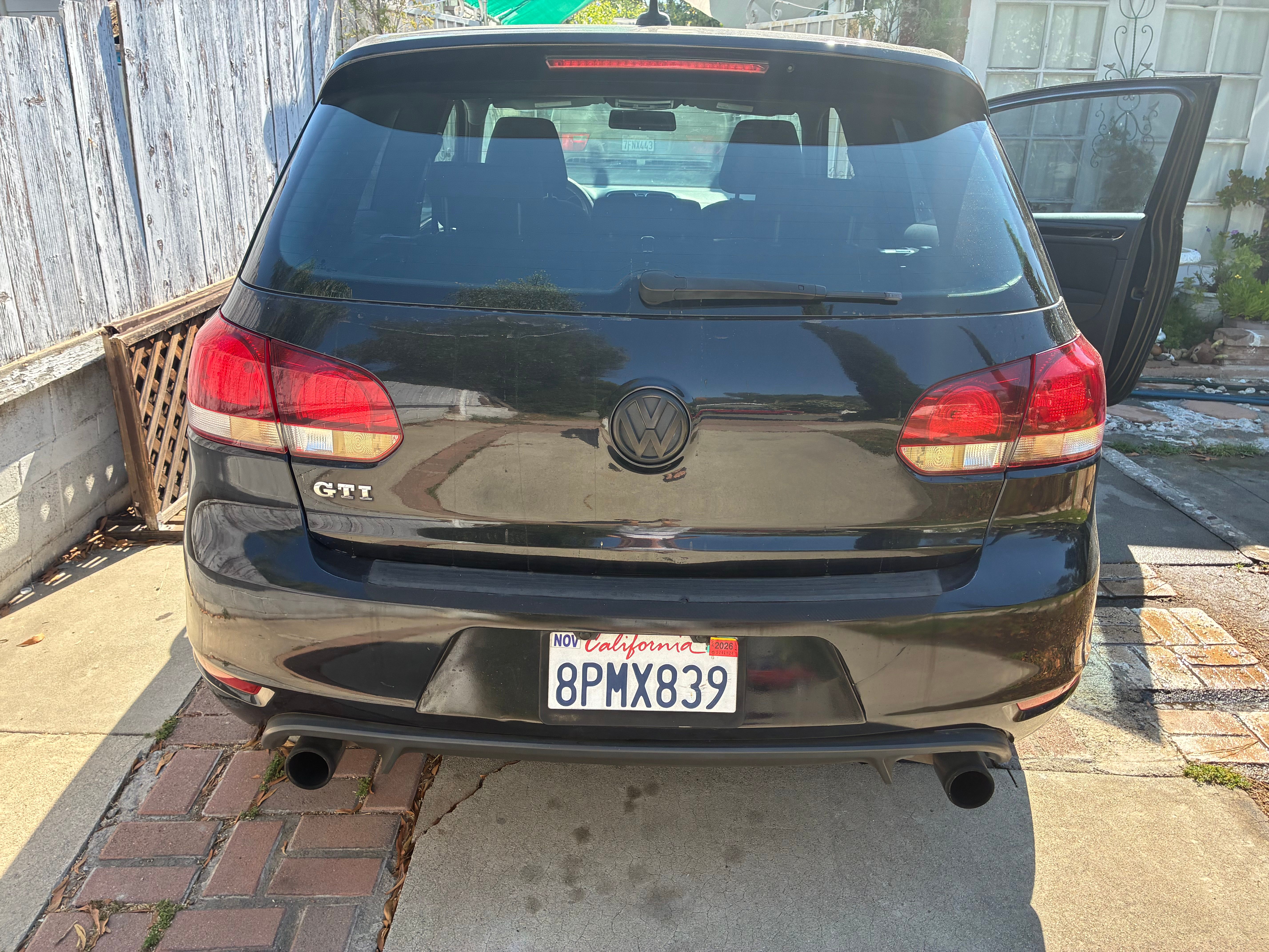 Used 2010 Volkswagen GTI 2-Door FWD image 2