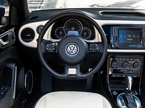 Used 2019 Volkswagen Beetle 2.0T Final Edition SEL FWD image 4