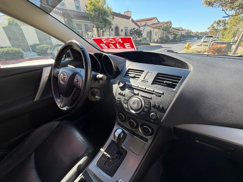 Used 2010 MAZDA MAZDA3 s Grand Touring image 6