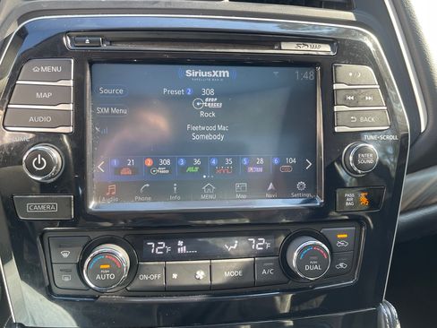 Used 2017 Nissan Maxima Platinum image 25