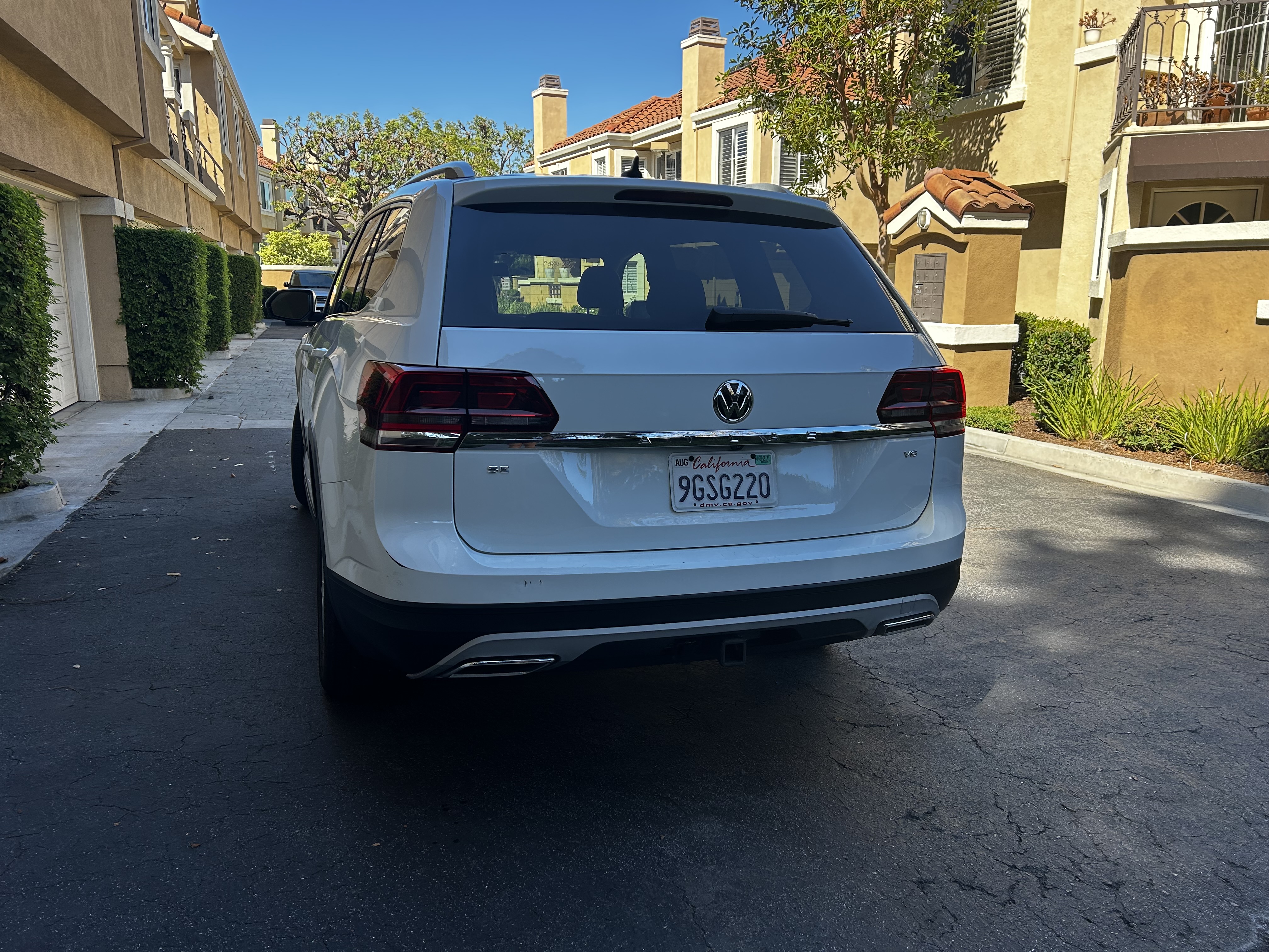 Used 2019 Volkswagen Atlas SE w/ Towing Package FWD image 6