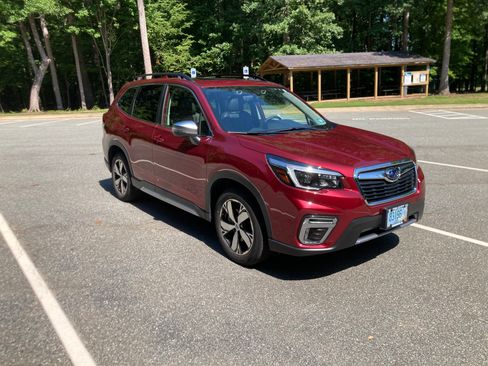 Used 2021 Subaru Forester Touring AWD/4WD image 9