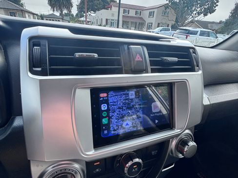 Used 2015 Toyota 4Runner SR5 Premium w/ Convenience Package RWD image 8
