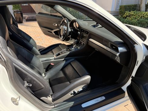 Used 2014 Porsche 911 Carrera S image 19