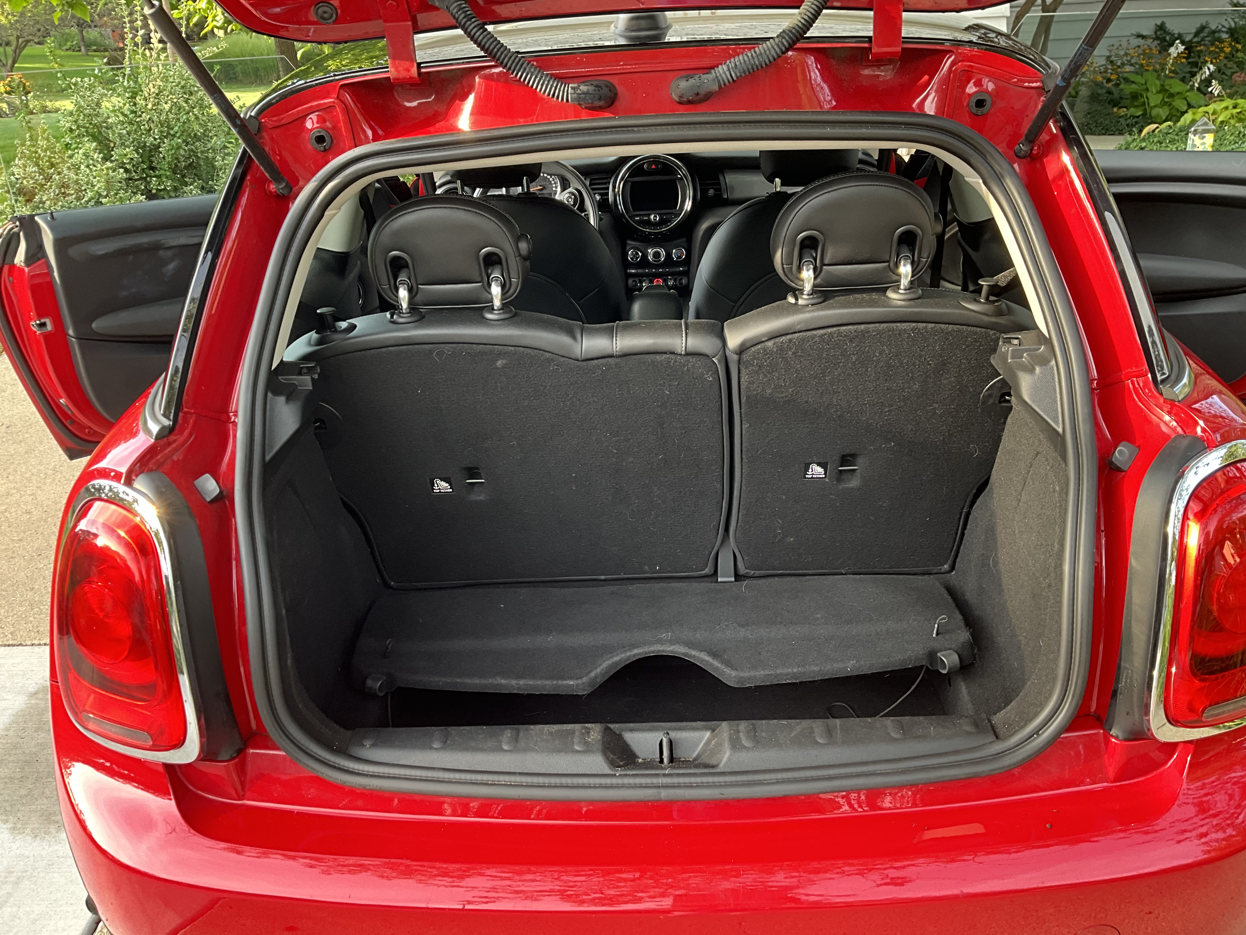 Used 2020 MINI Cooper 2-Door Hardtop FWD image 6