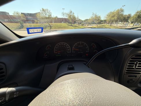 Used 2003 Ford F150 XLT RWD image 11