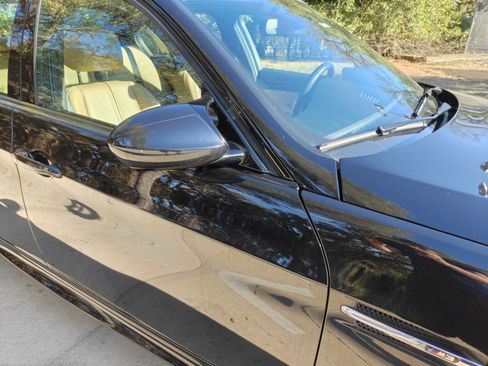 Used 2011 BMW M3 Sedan image 11