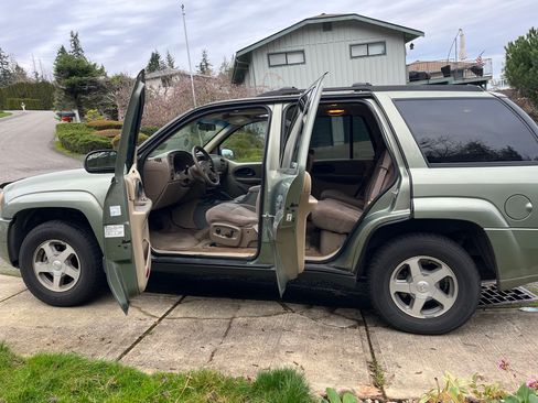 Used 2004 Chevrolet TrailBlazer LS w/ LS Preferred Equipment Group image 10