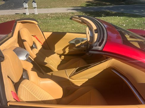 Used 2023 Chevrolet Corvette Stingray Premium Conv w/ Z51 Performance Package image 2