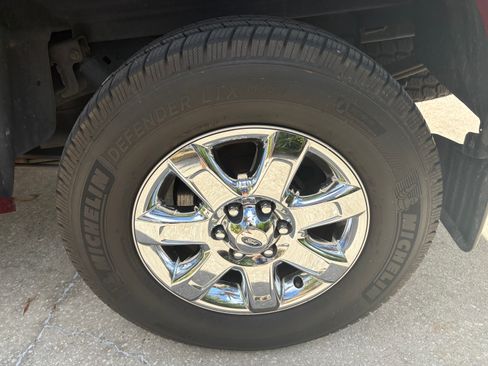 Used 2013 Ford F150 Lariat w/ Lariat Chrome Pkg image 15