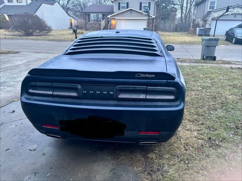 Used 2016 Dodge Challenger SXT w/ Super Sport Group (SS/T) image 4