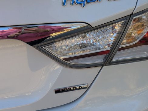 Used 2013 Hyundai Sonata Limited image 10