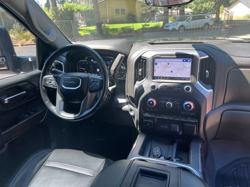 Used 2020 GMC Sierra 2500 Denali w/ Denali Ultimate Package image 13