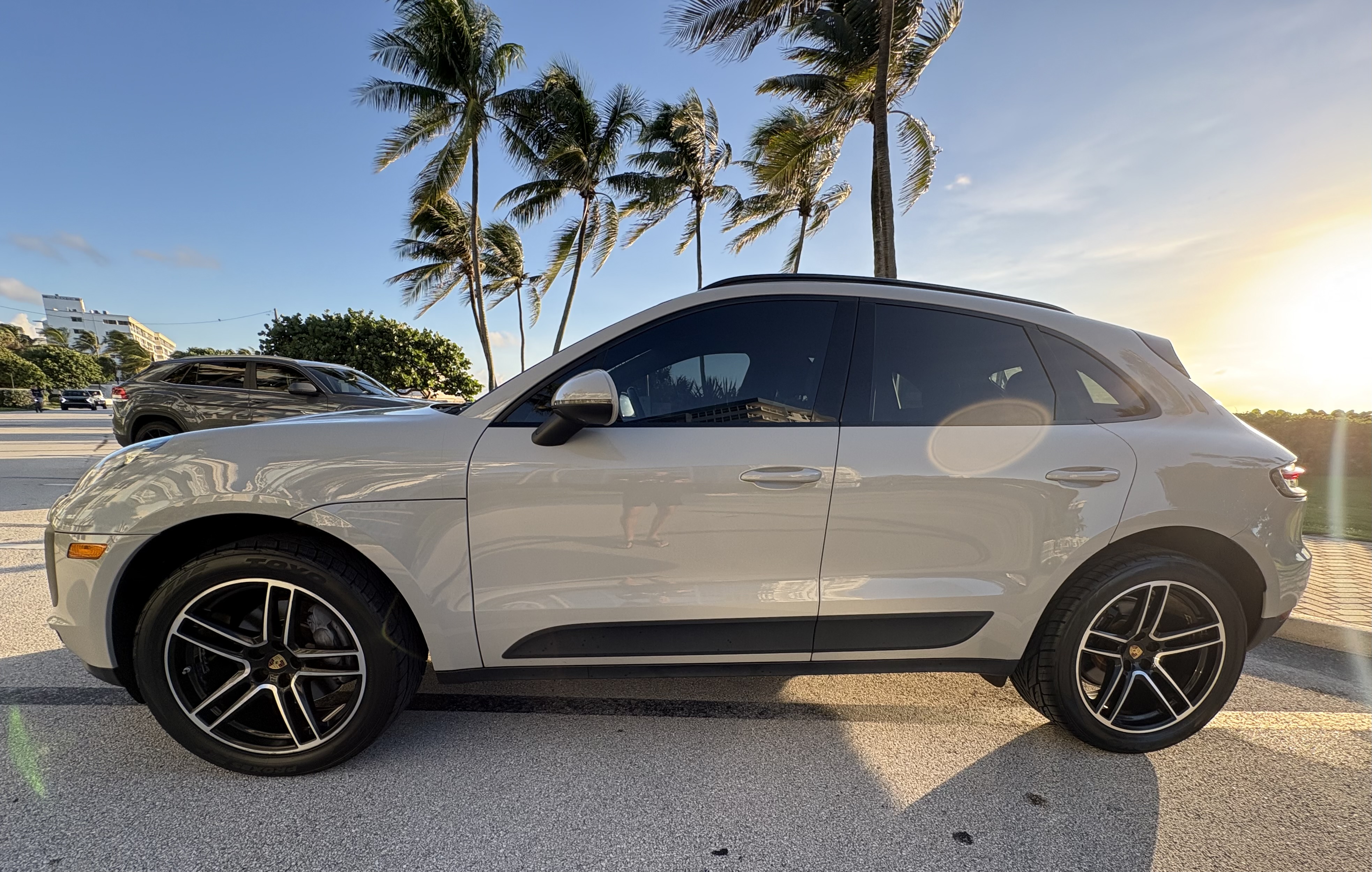 Used 2019 Porsche Macan AWD/4WD image 10
