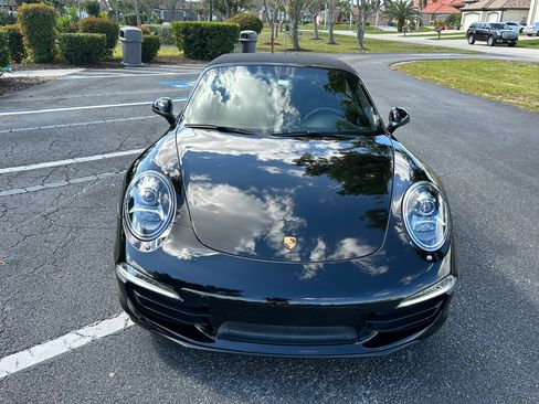 Used 2013 Porsche 911 Carrera 4S image 8