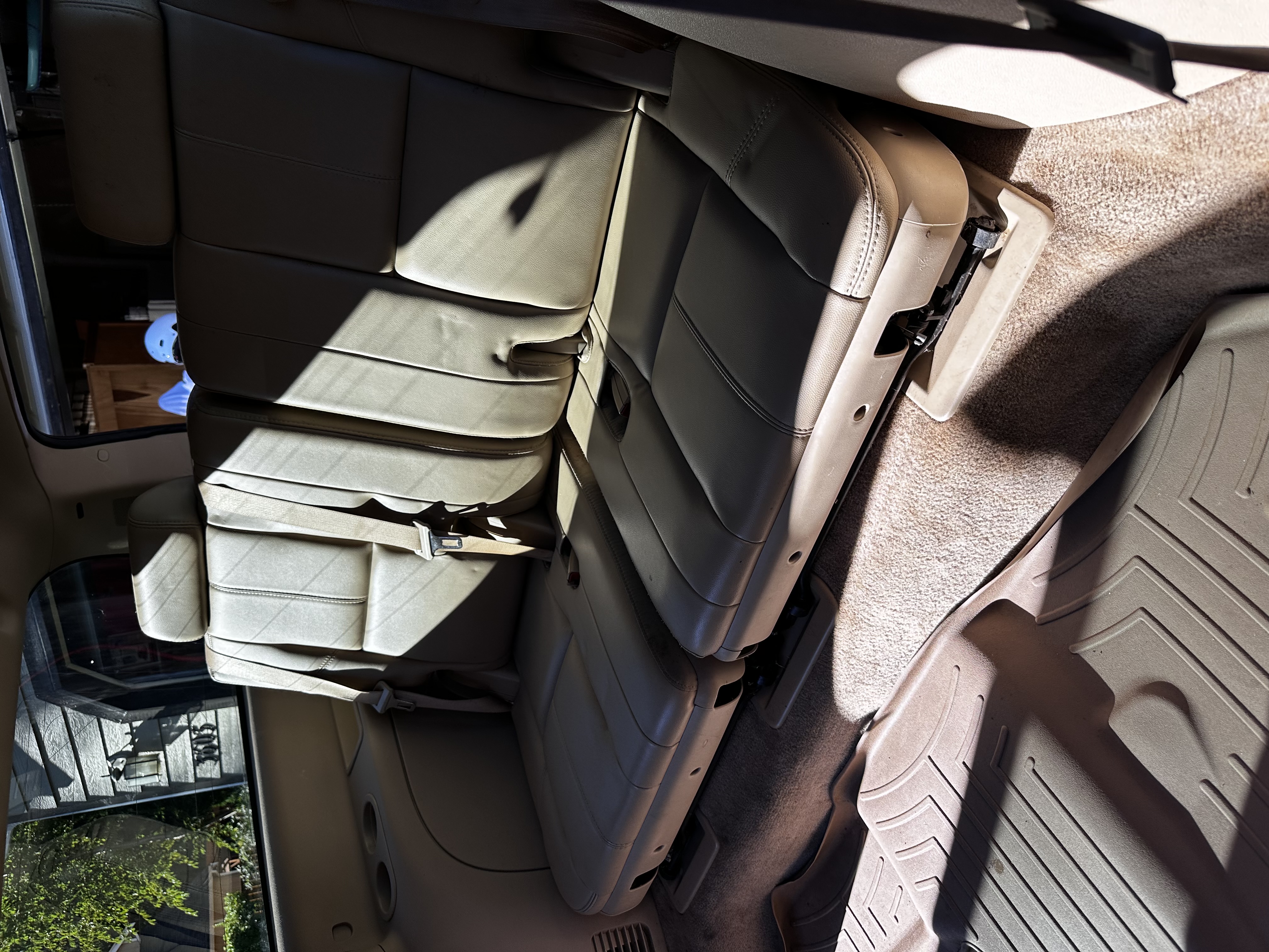Used 2007 Chevrolet Suburban LTZ w/ LTZ Preferred Equipment Group AWD/4WD image 9