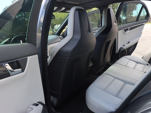 Used 2011 Mercedes-Benz C 63 AMG Sedan image 15