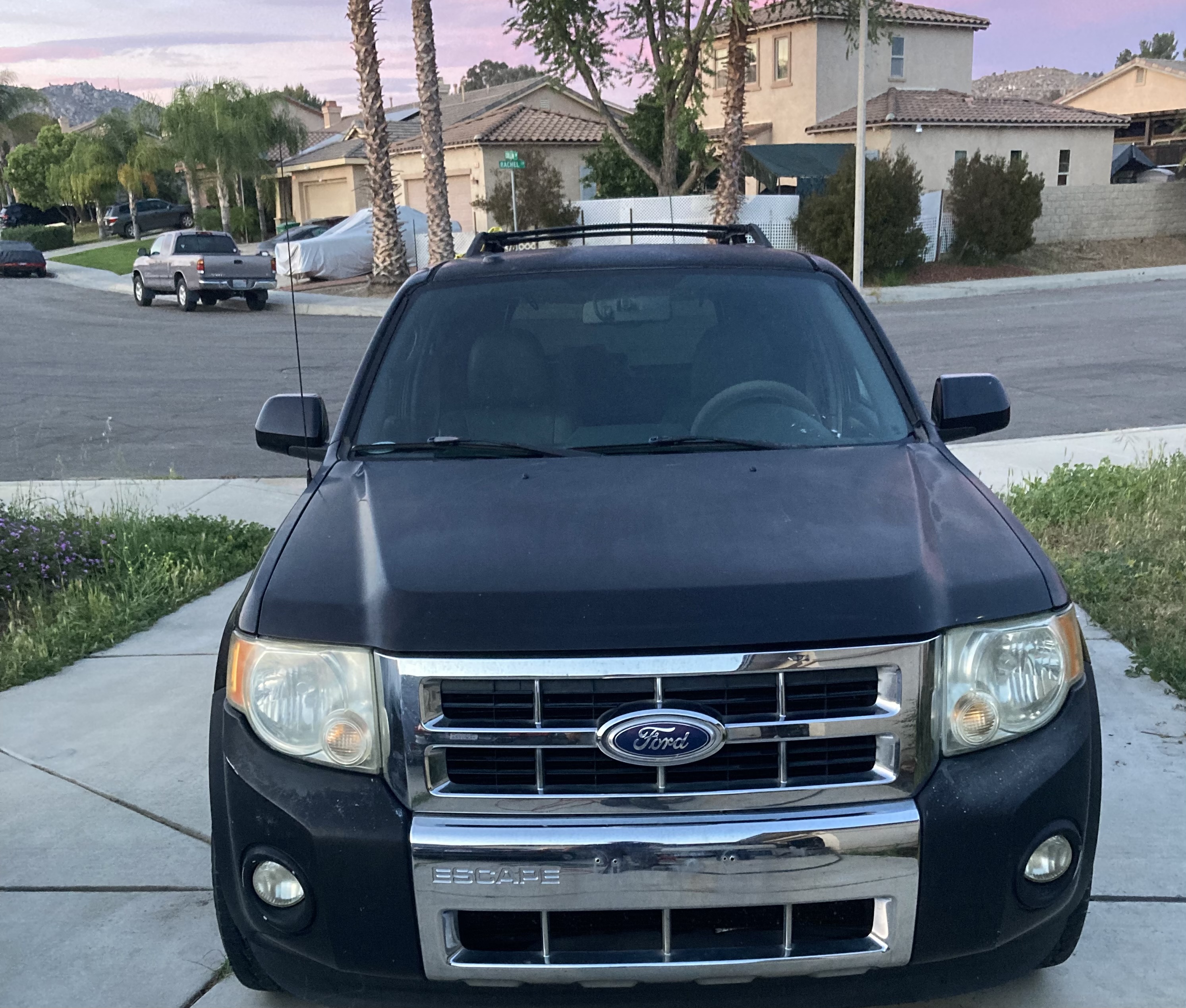 Used 2010 Ford Escape Limited AWD/4WD image 1
