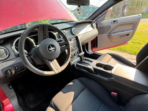 Used 2007 Ford Mustang Coupe RWD image 12