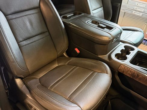 Used 2020 GMC Sierra 1500 Denali w/ Technology Package image 11