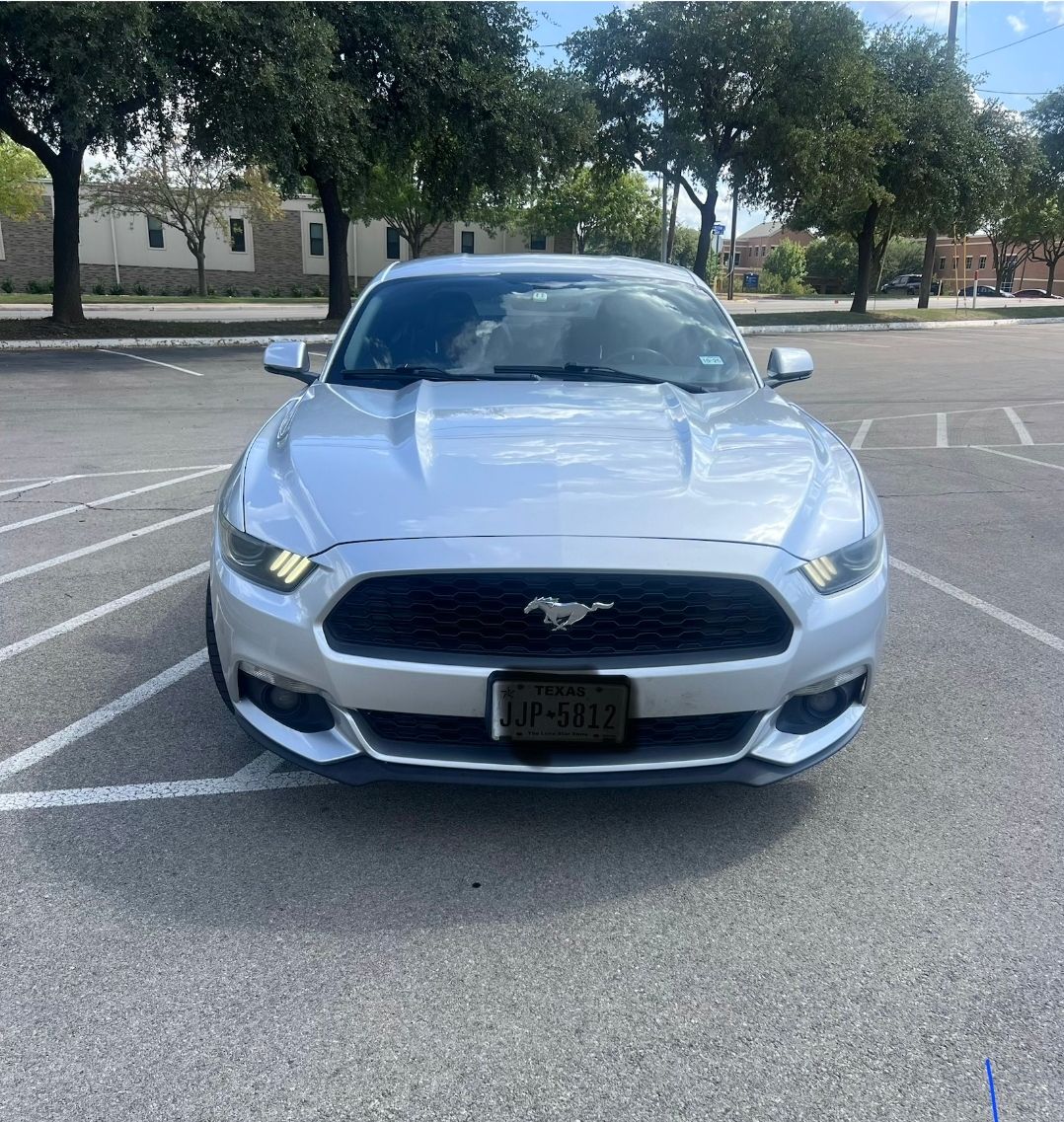 Used 2016 Ford Mustang Premium RWD image 1
