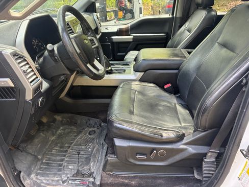 Used 2016 Ford F150 Lariat AWD/4WD image 13