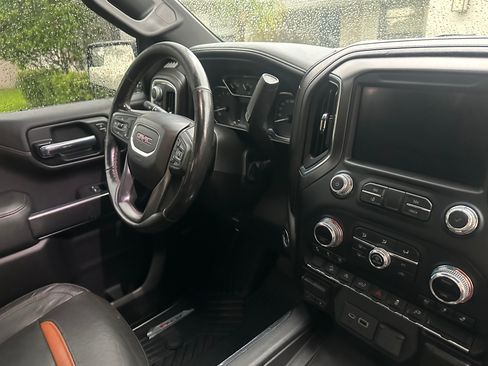 Used 2020 GMC Sierra 1500 AT4 w/ AT4 Preferred Package AWD/4WD image 15