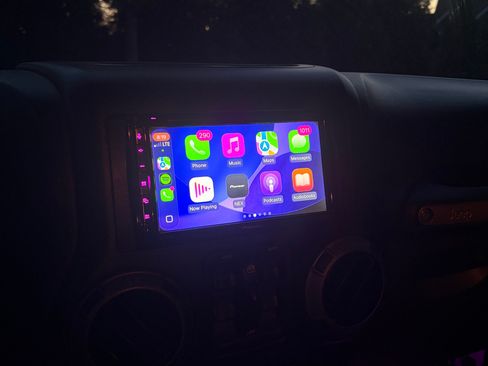 Used 2013 Jeep Wrangler Unlimited Sport AWD/4WD image 14