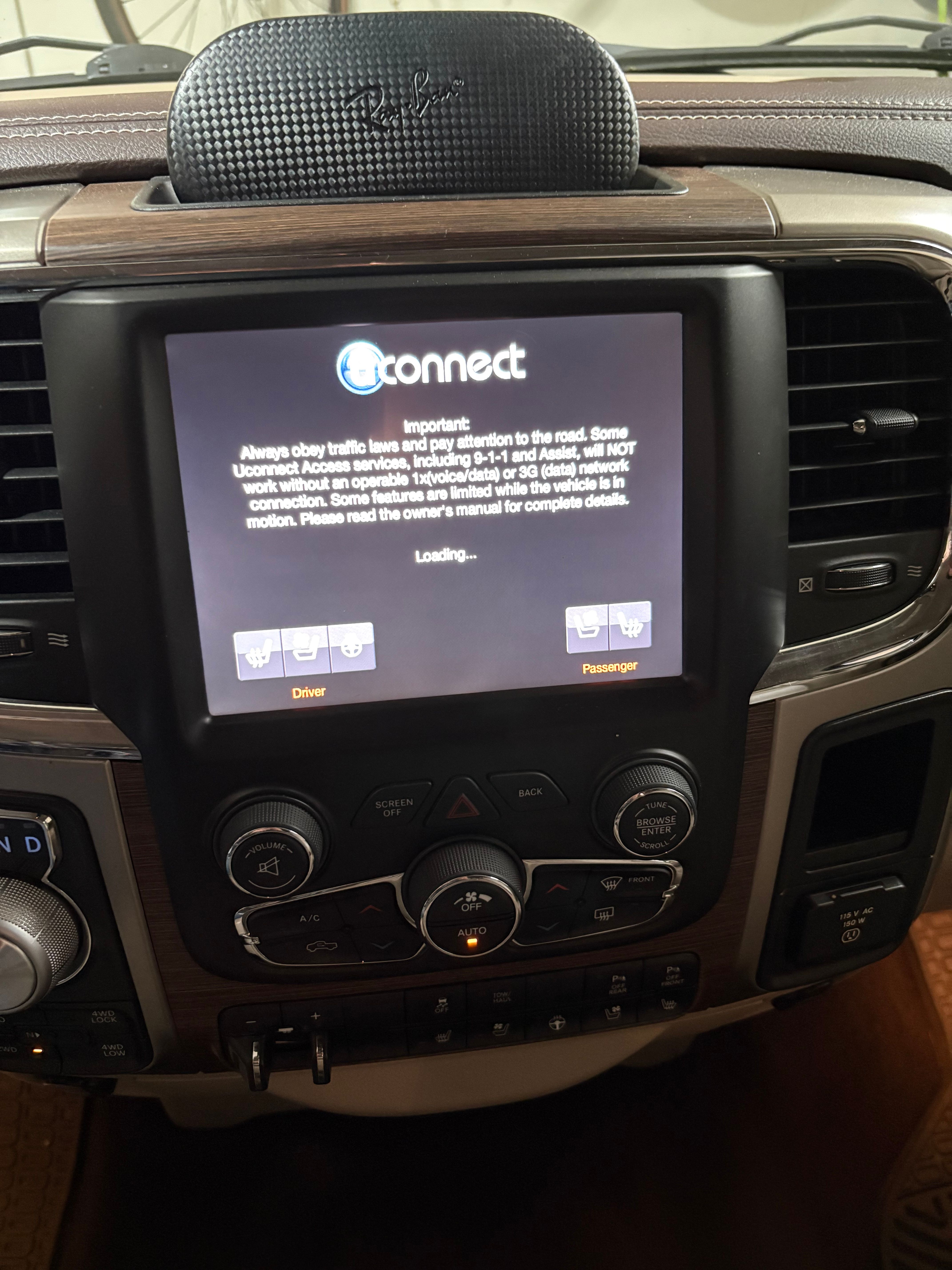 Used 2014 RAM 1500 Laramie w/ Convenience Group AWD/4WD image 19