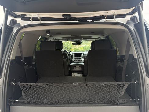 Used 2020 GMC Yukon SLT AWD/4WD image 10