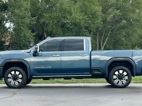 Used 2024 GMC Sierra 2500 Denali w/ Denali Reserve Package AWD/4WD image 4
