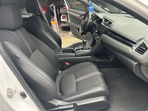 Used 2020 Honda Civic Sport image 18