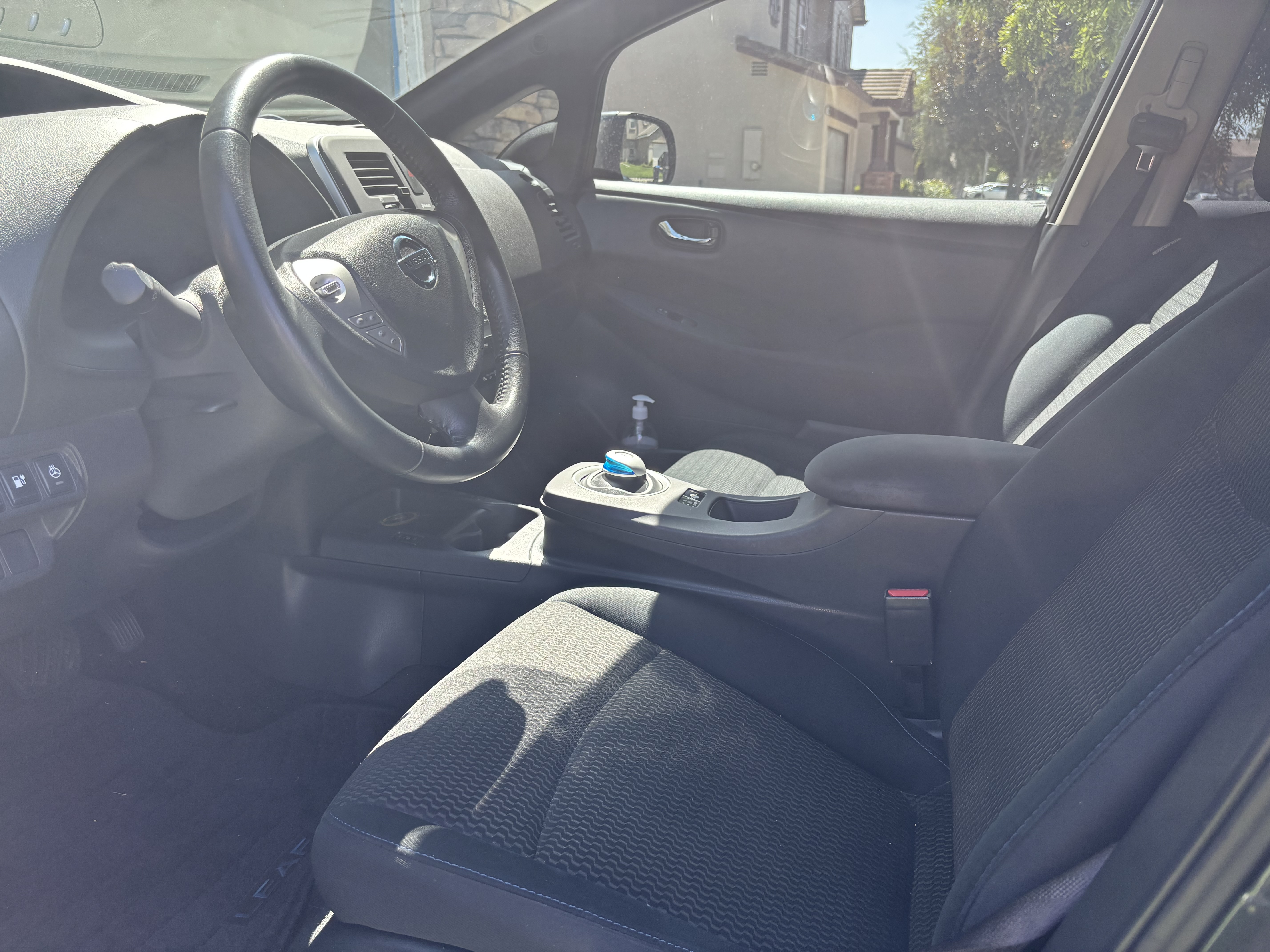 Used 2013 Nissan Leaf S FWD image 14