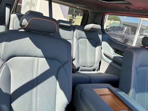 Used 2022 Jeep Grand Wagoneer Series II w/ Convenience Group III AWD/4WD image 14