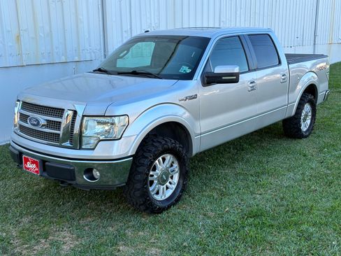 Used 2010 Ford F150 Lariat image 2