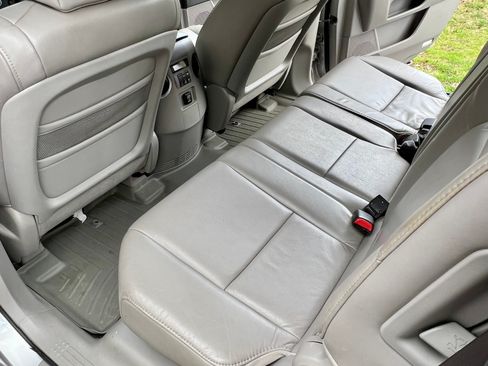 Used 2011 Honda Pilot EX-L image 8