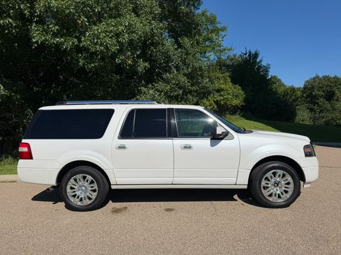 Used 2014 Ford Expedition EL Limited w/ Equipment Group 301A AWD/4WD image 11