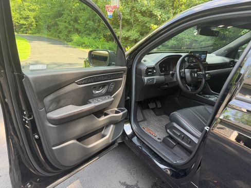 Used 2026 Honda Passport TrailSport Elite image 11