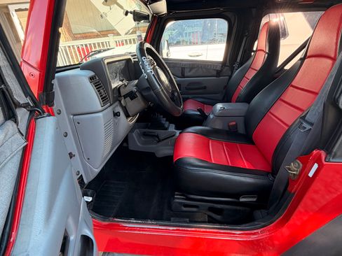 Used 1997 Jeep Wrangler SE AWD/4WD image 12