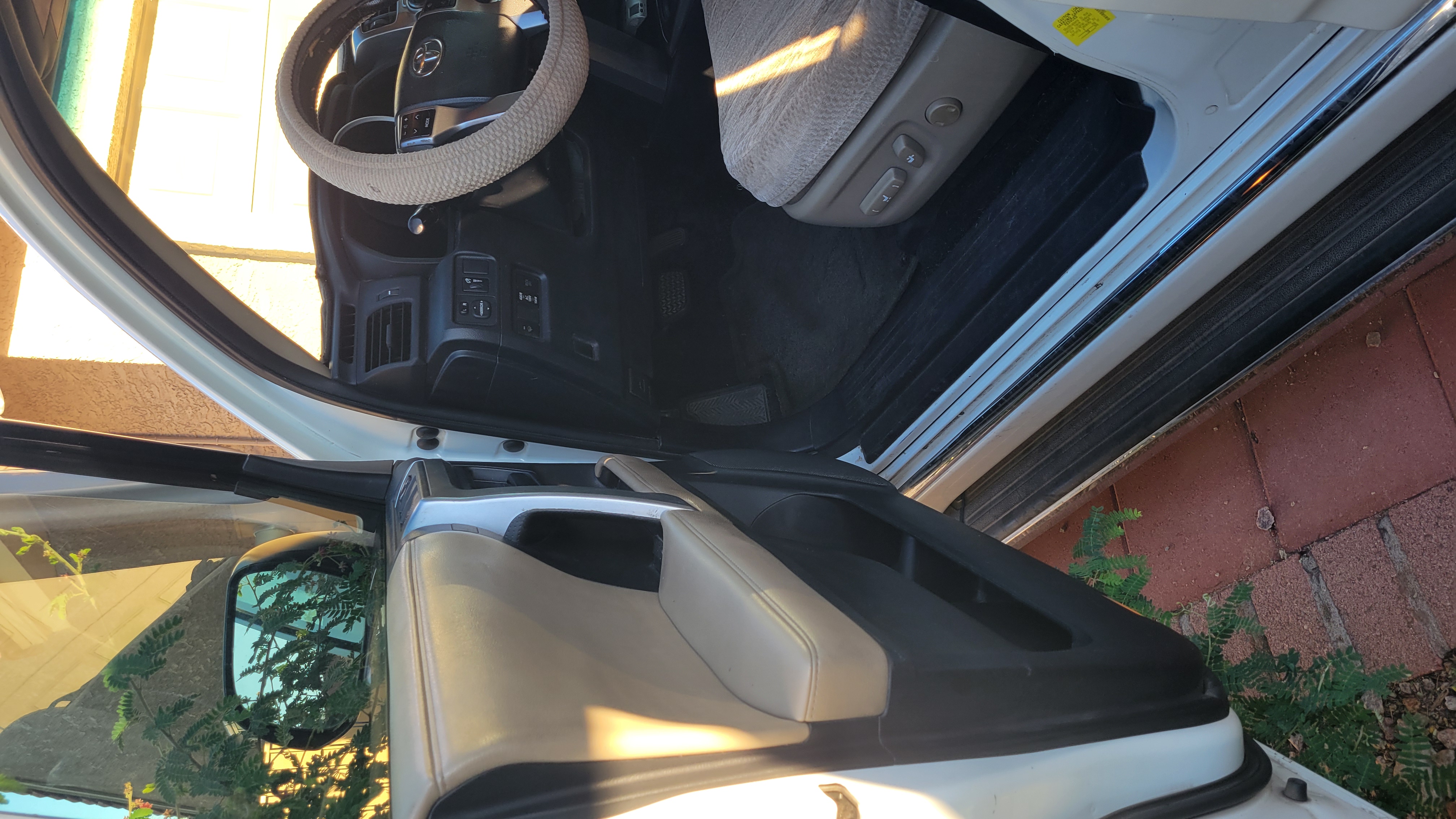 Used 2012 Toyota 4Runner Limited AWD/4WD image 26