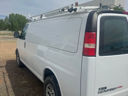 Used 2009 GMC Savana 1500 RWD image 6